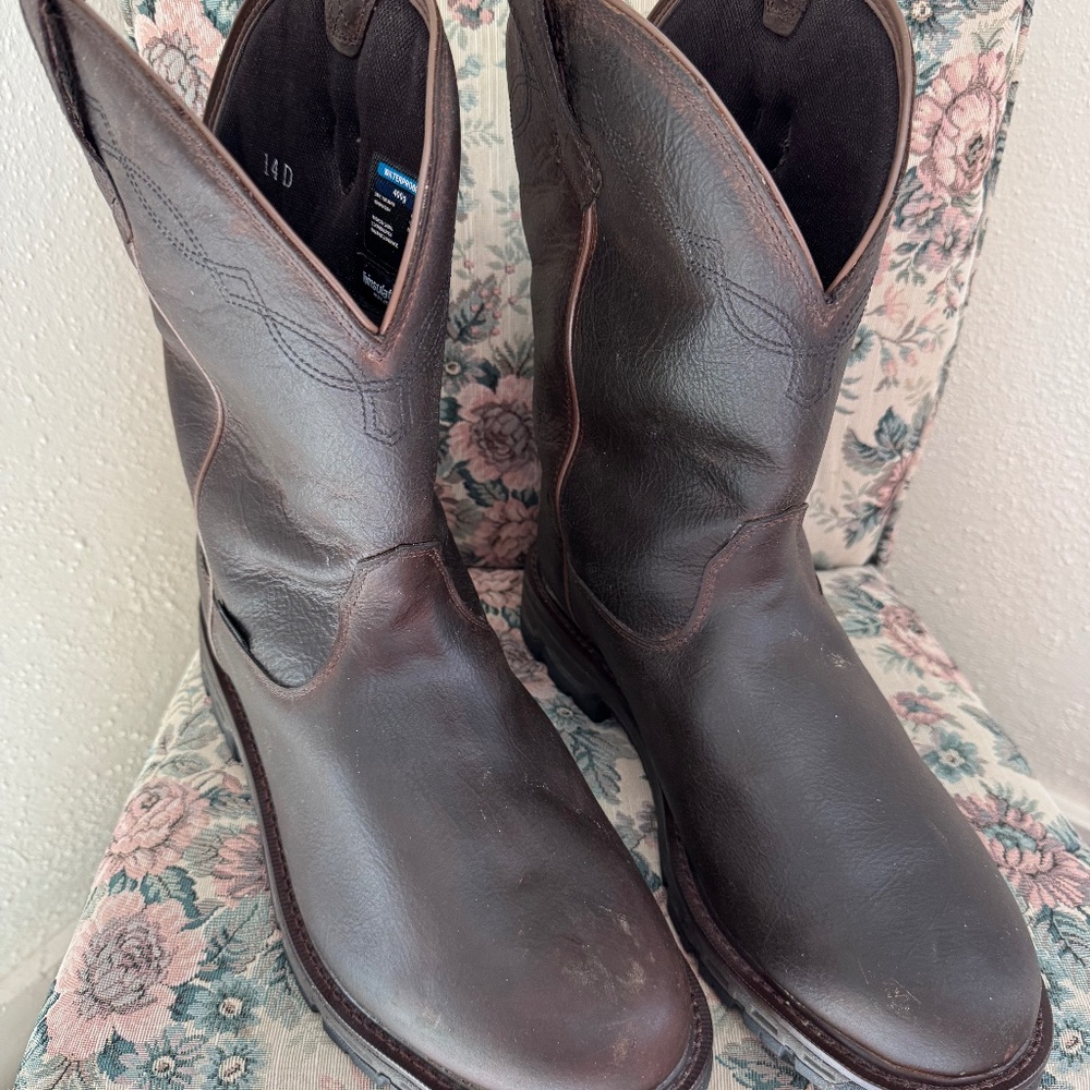 Brown Ariat Conquest round toe boots #10018693